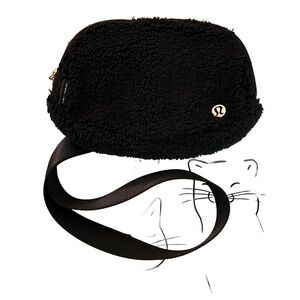 Lululemon_Black and Gold Crossbody Bag